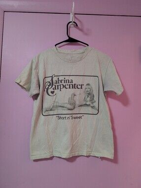 Sabrina Carpenter Short N Sweet T-Shirt